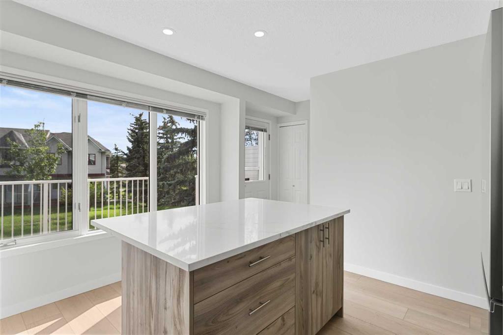 7 Prominence View Southwest, Calgary – Residential Row/Townhouse Listing Photo 6