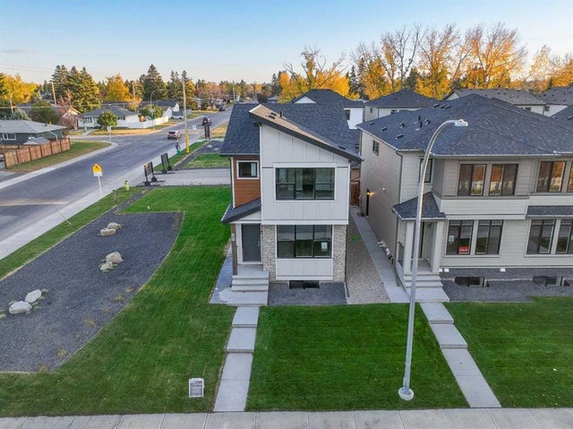 4 Alderwood Close Se, Calgary