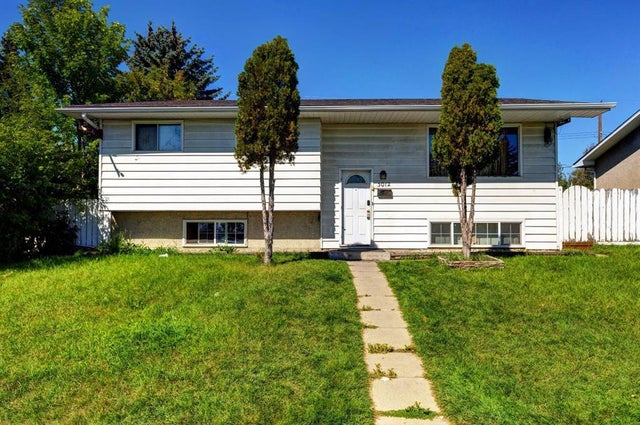 3012 12 Avenue Se, Calgary