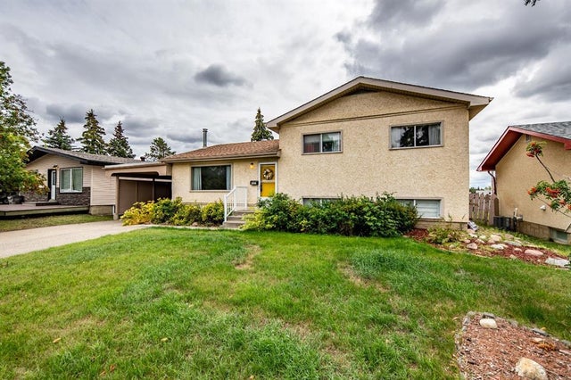 9527 98 Avenue, Grande Prairie
