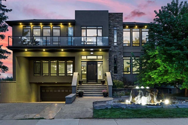 2216 8 Street Ne, Calgary