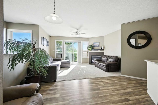 203, 616 19 Street Se, High River