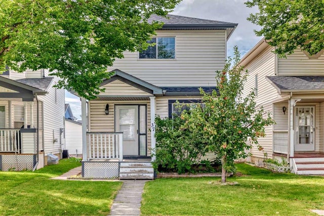 37 Martinbrook Link Ne, Calgary