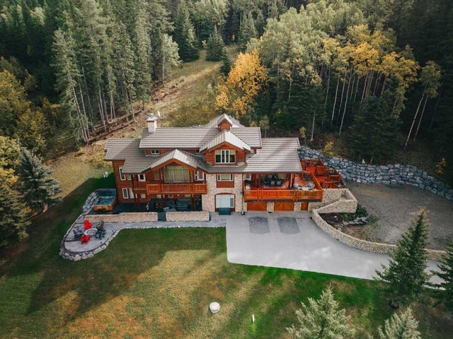 35 Horseshoe Bend, Rural Foothills County
