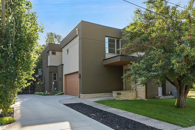 3926 9 Street Sw, Calgary
