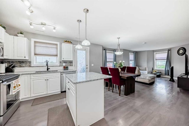 302, 50 Westland Road, Okotoks