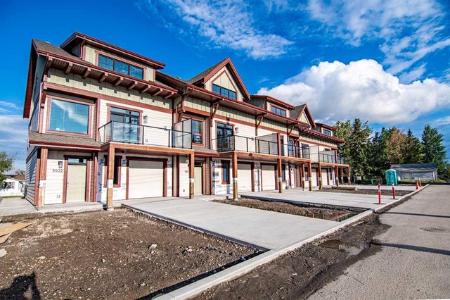 5030 48 Street, Rocky Mountain House