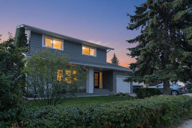 472 Cedarille Crescent Sw, Calgary
