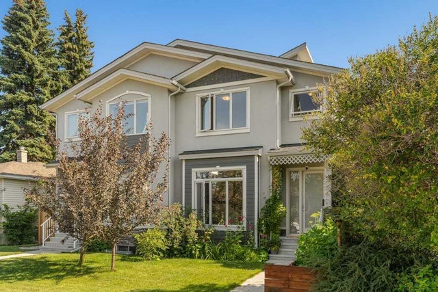 2406 22 Street Nw, Calgary