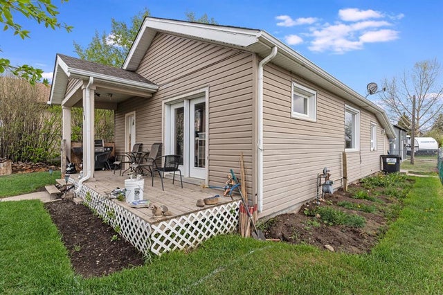 110 Aberdeen Street, Blackie