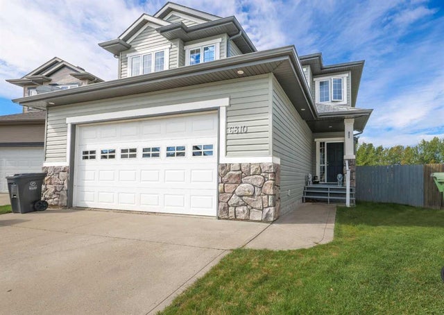 6810 59 Streetclose, Rocky Mountain House