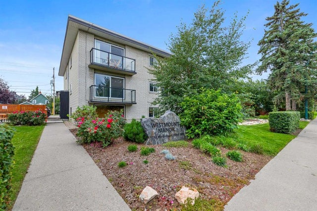 10, 1717 Westmount Road Nw, Calgary