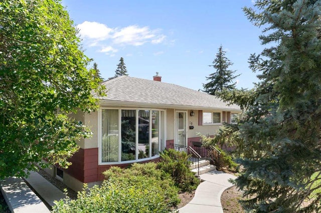 16 Chatham Drive Nw, Calgary