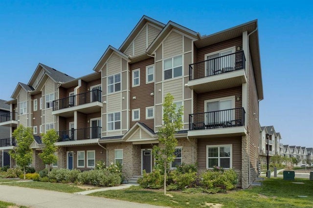 1009, 250 Fireside View, Cochrane