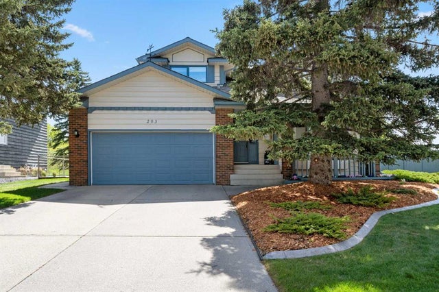 203 Ranch Estates Road Nw, Calgary