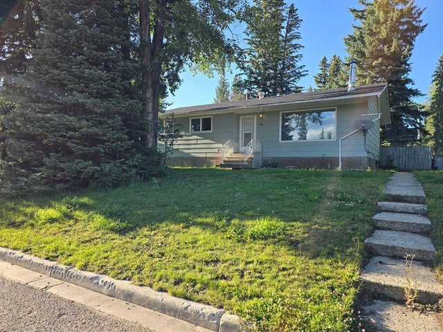 4006 4 Avenue, Edson
