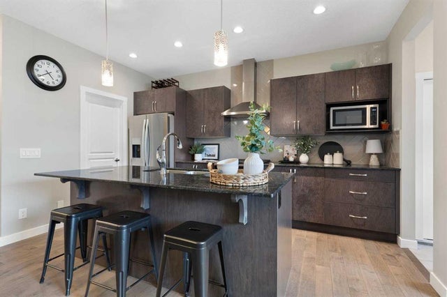 452 Hillcrest Manor Sw, Airdrie