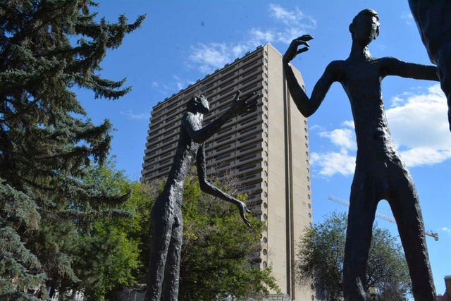 2412, 221 6 Avenue Se, Calgary
