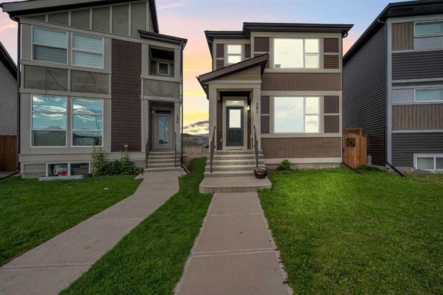 392 Cornerstone Passage Ne, Calgary
