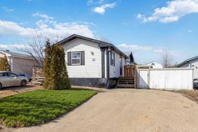 540 Mckinlay Crescent, Fort McMurray