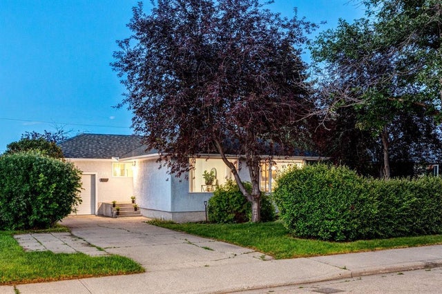 6016 Thornburn Drive Nw, Calgary