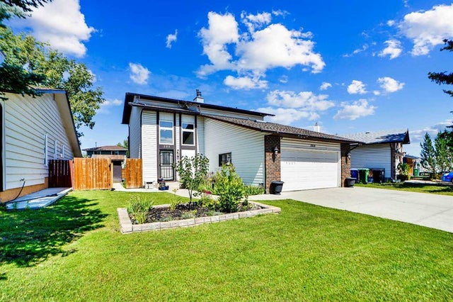 103 Castlebury Way Ne, Calgary