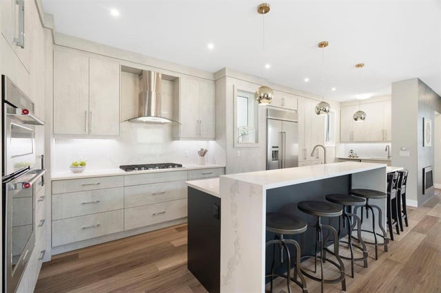 100 Cambrian Drive Nw, Calgary