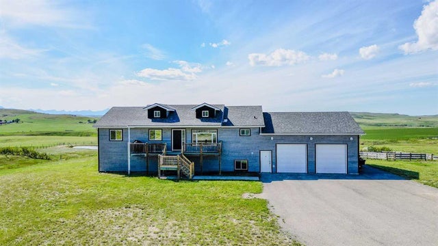 24004 Rr 260a, Rural Cardston County