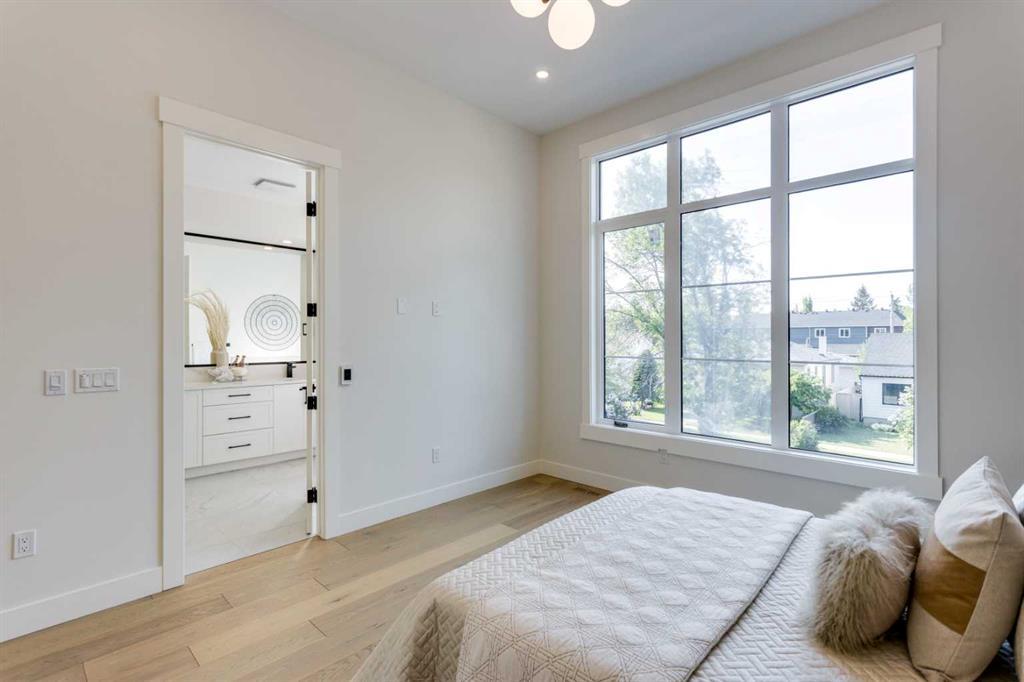 422 14 Avenue Northeast, Calgary – Residential Semi Detached Listing Photo 18