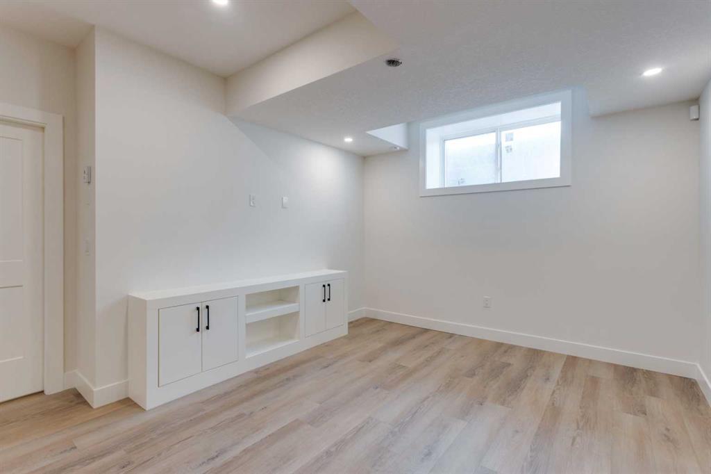422 14 Avenue Northeast, Calgary – Residential Semi Detached Listing Photo 33