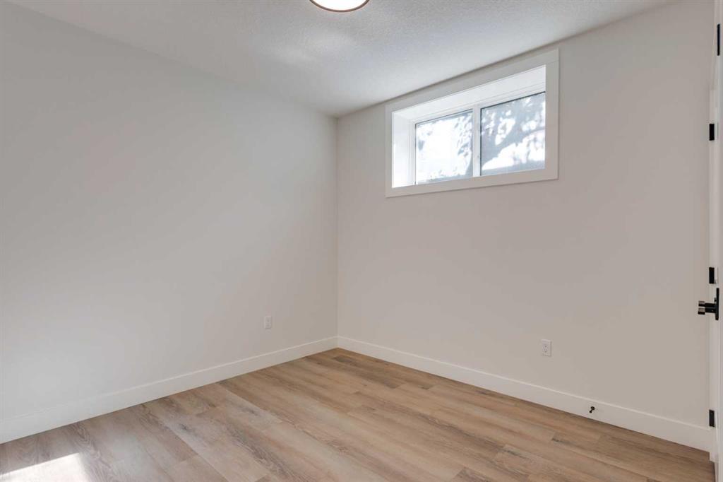 422 14 Avenue Northeast, Calgary – Residential Semi Detached Listing Photo 35