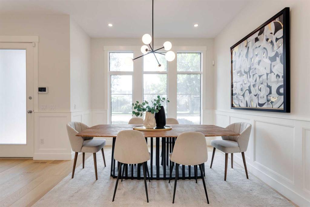 422 14 Avenue Northeast, Calgary – Residential Semi Detached Listing Photo 3