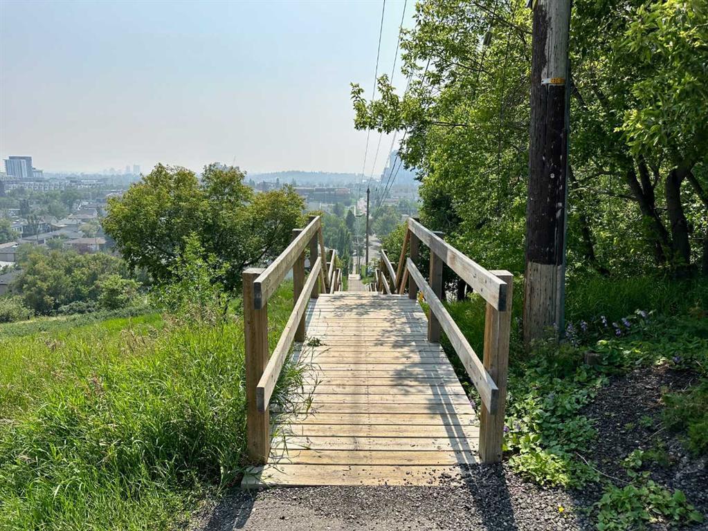 422 14 Avenue Northeast, Calgary – Residential Semi Detached Listing Photo 39