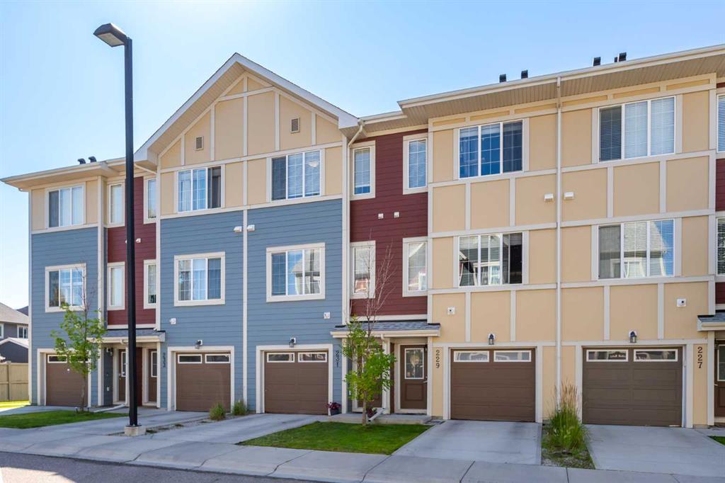 231 Marquis Lane Se, Calgary