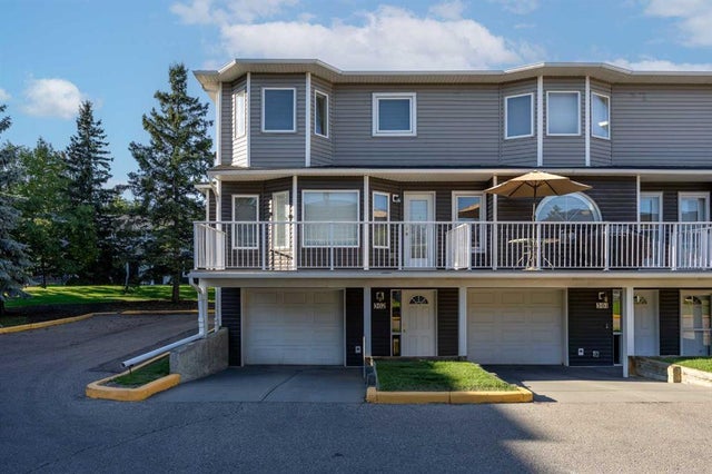 362 Regal Park Ne, Calgary
