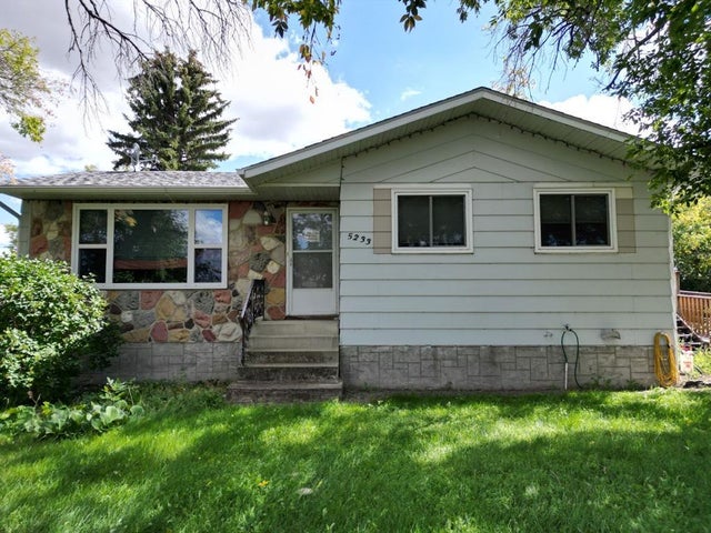 5233 50 Street, Daysland