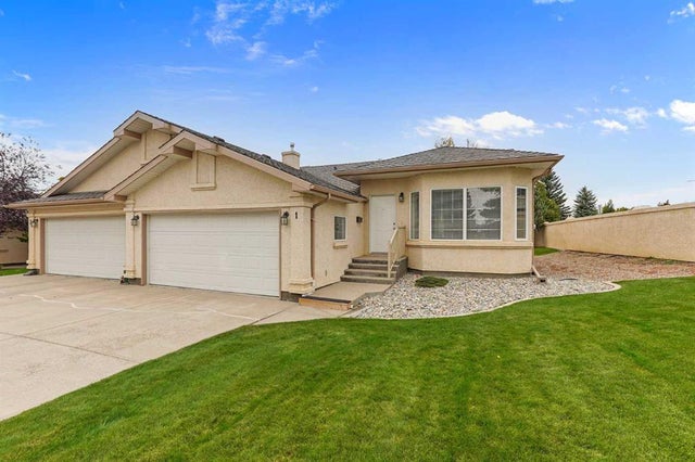 1, 240 Heritage Boulevard W, Lethbridge