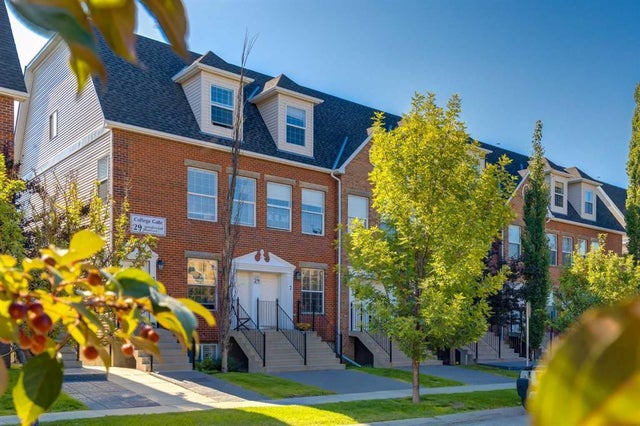 7, 29 Springborough Boulevard Sw, Calgary