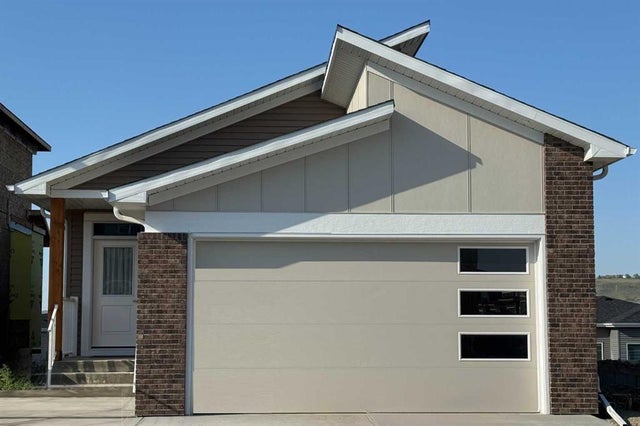 435 Rivercrest Road, Cochrane