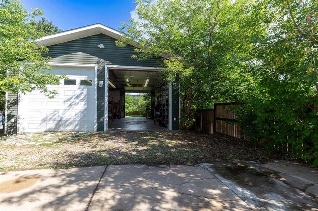 53 Fitzsimmons Avenue, Fort McMurray