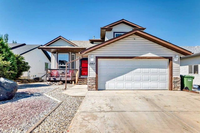 283 Highland Circle, Strathmore