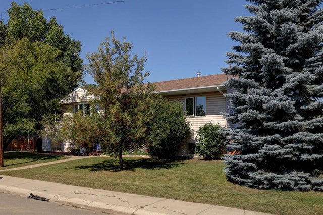 426 9 Street, Beiseker