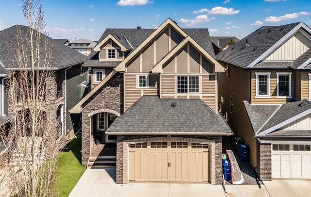 202 Cooperstown Lane Sw, Airdrie