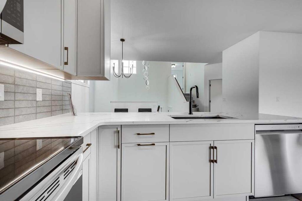 56 Emmett Crescent Red Deer Alberta T4P 3G8 Evergreen Home For Sale