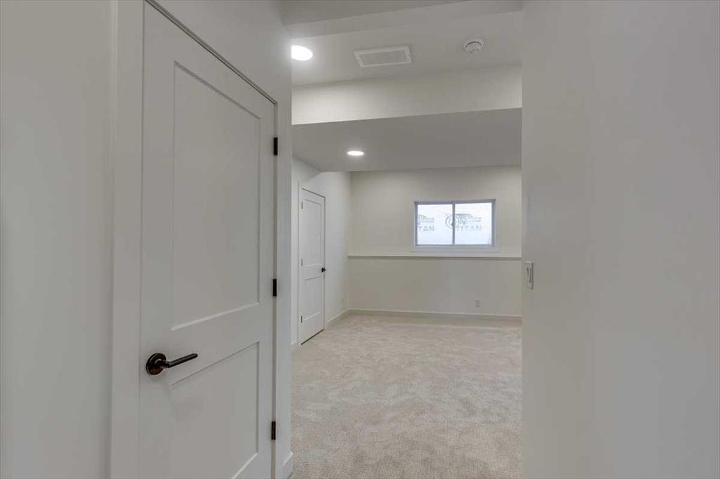 56 Emmett Crescent Red Deer Alberta T4P 3G8 Evergreen Home For Sale