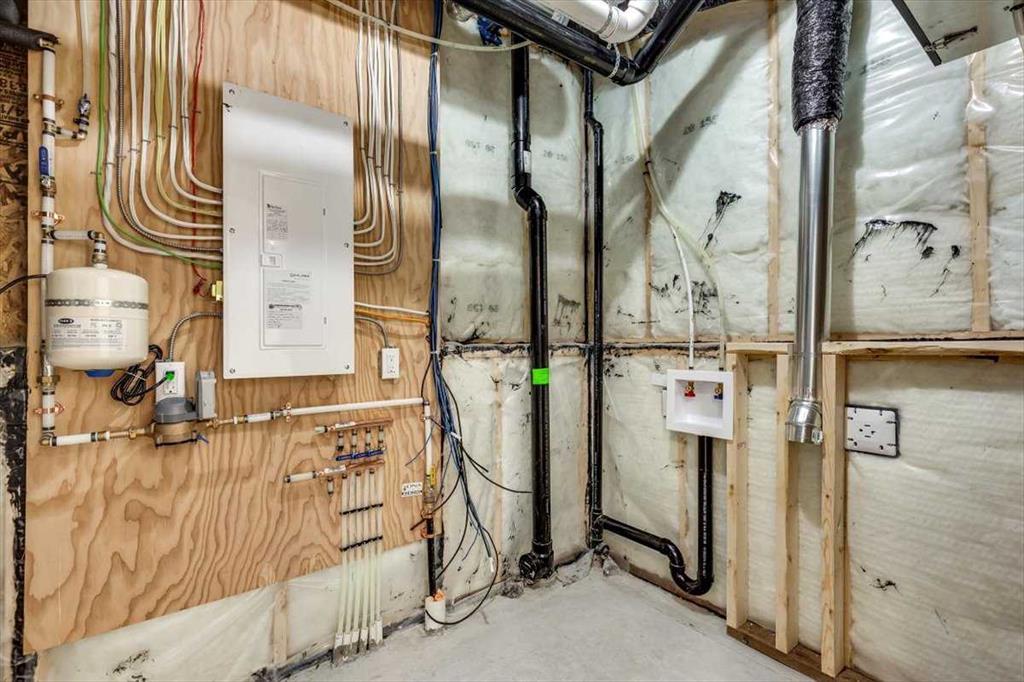 56 Emmett Crescent Red Deer Alberta T4P 3G8 Evergreen Home For Sale