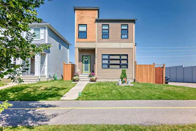 519 Copperpond Boulevard Se, Calgary