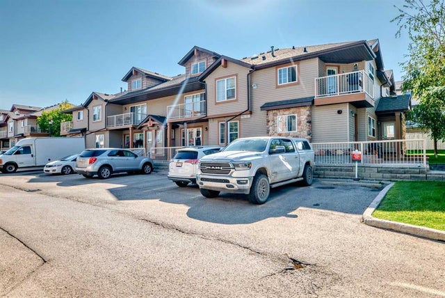 105, 90 Panatella Landing Nw, Calgary