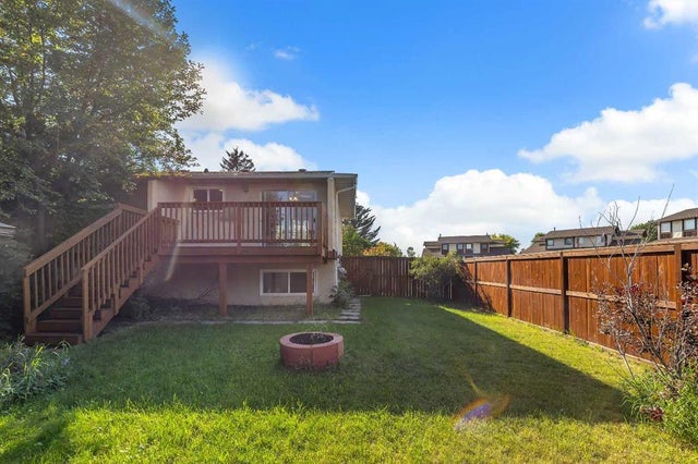 105 Fonda Court Se, Calgary