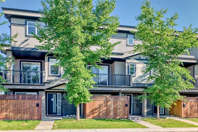 1812 47 Street Nw, Calgary